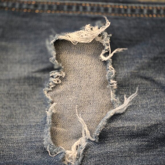 Hollister BLUE JEANS Stretch Super Comfort Size 28 with Torn Knees Very Cool - Picture 5 of 5
